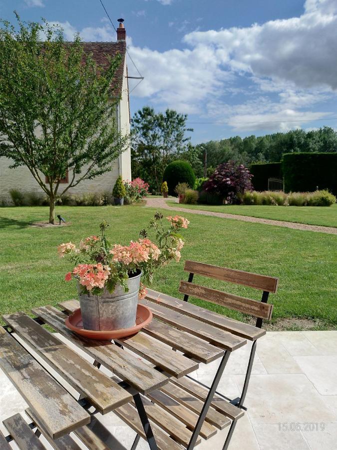 Bed and Breakfast Les Trois Provinces Couffy Екстер'єр фото
