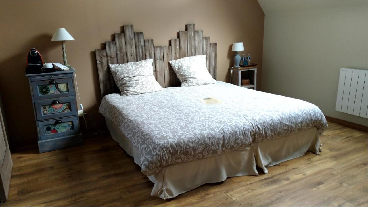 Bed and Breakfast Les Trois Provinces Couffy Екстер'єр фото