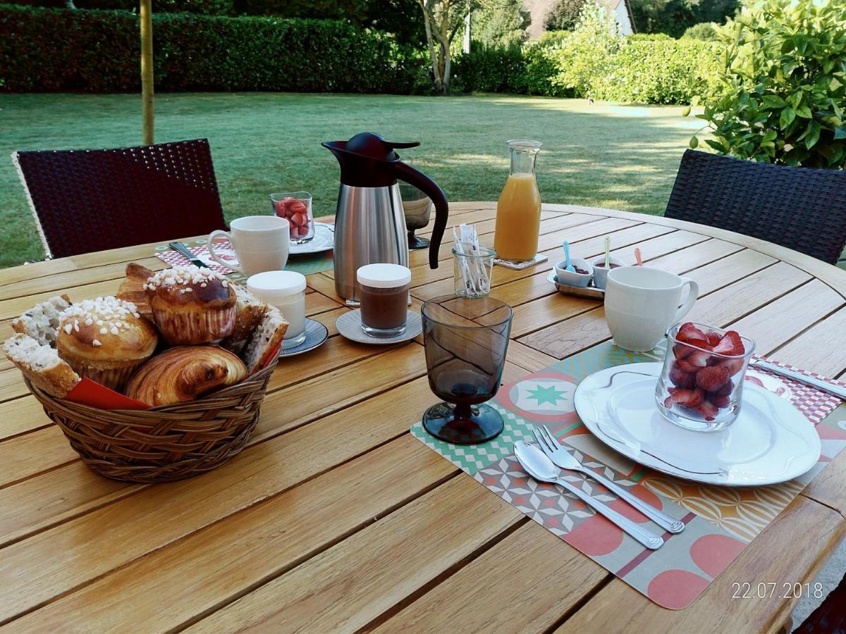 Bed and Breakfast Les Trois Provinces Couffy Екстер'єр фото