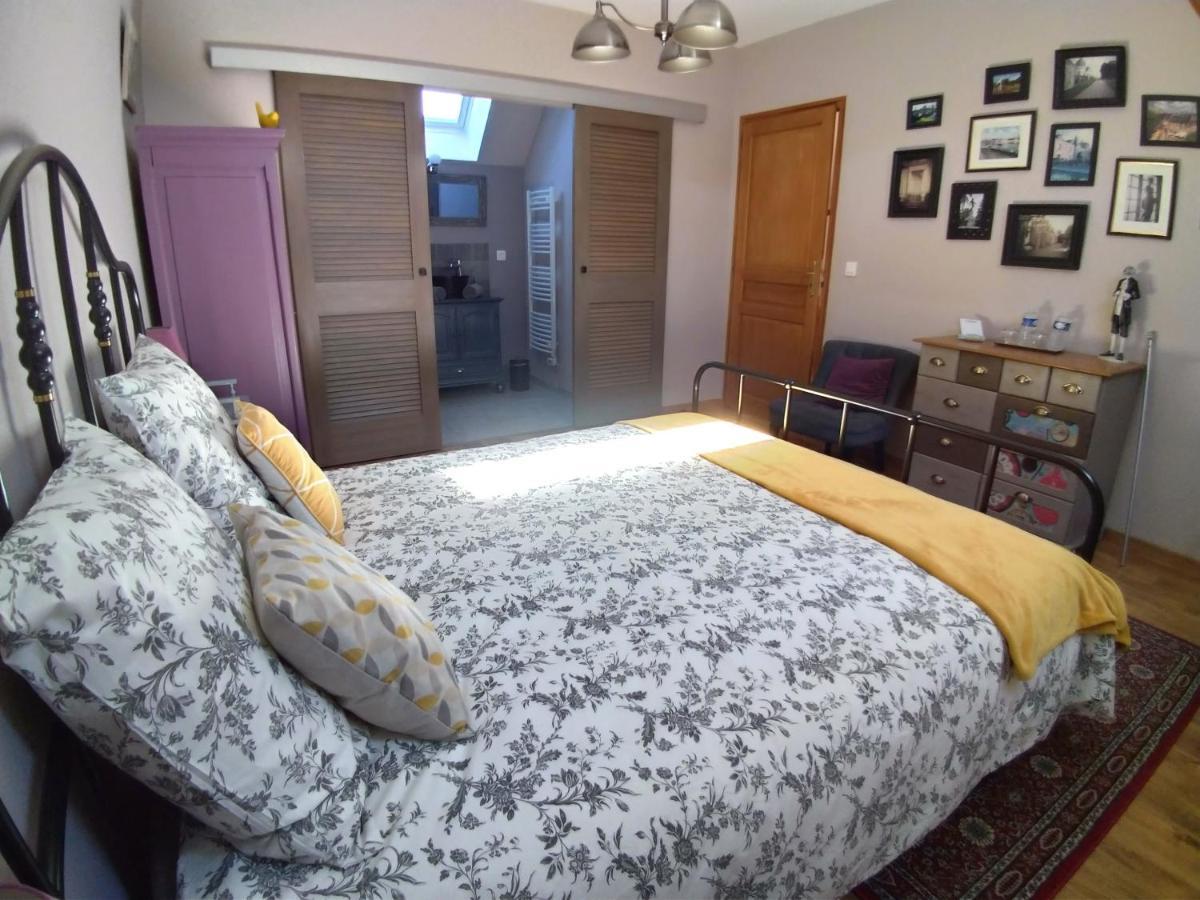 Bed and Breakfast Les Trois Provinces Couffy Екстер'єр фото
