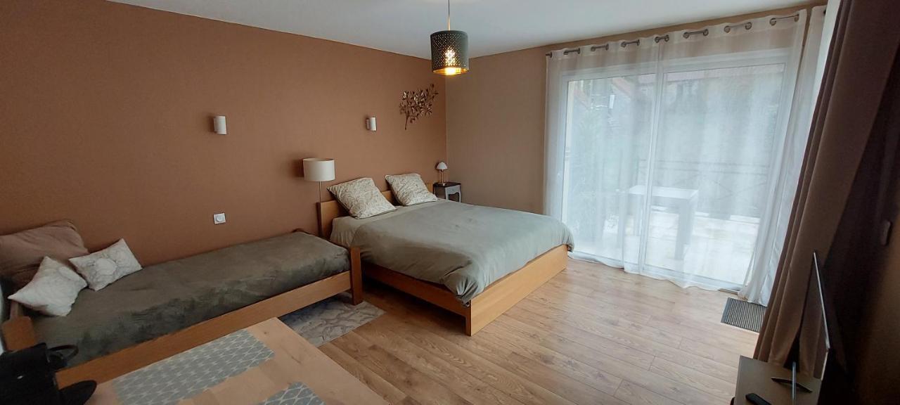 Bed and Breakfast Les Trois Provinces Couffy Екстер'єр фото