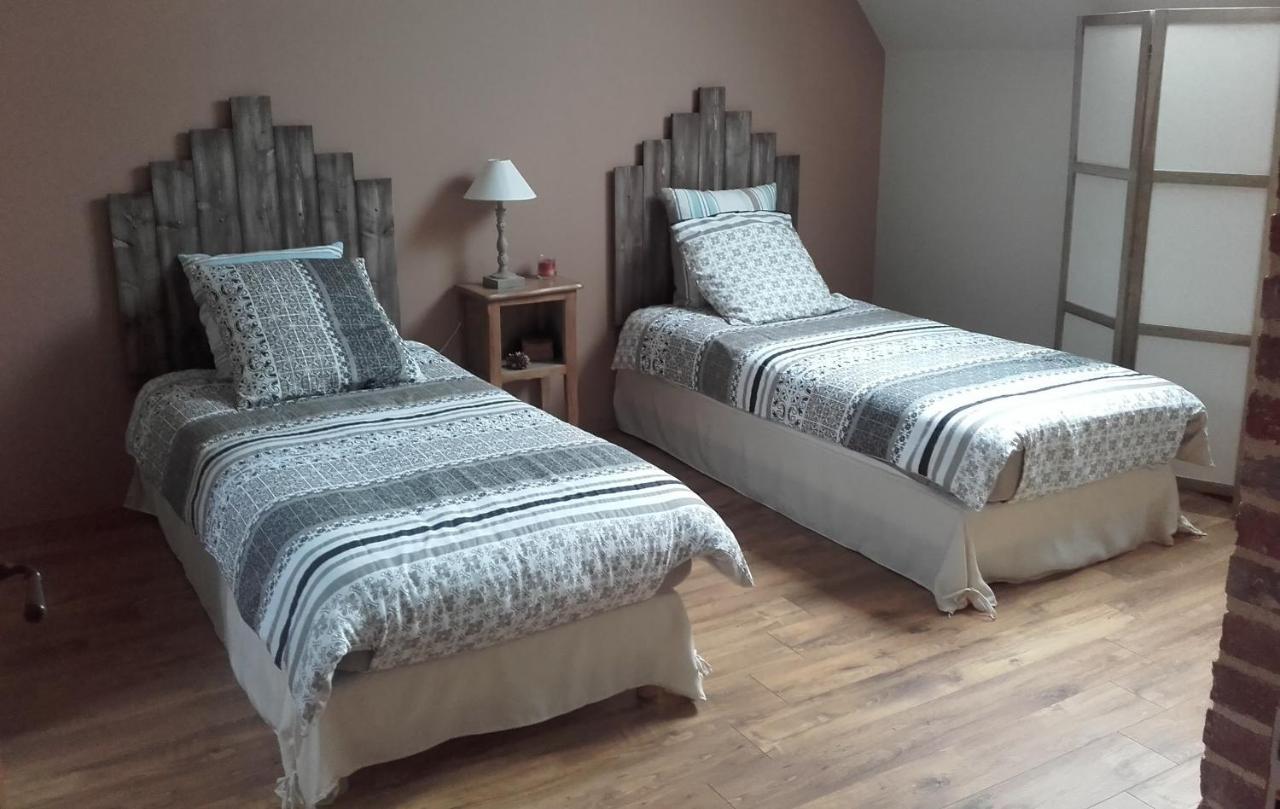 Bed and Breakfast Les Trois Provinces Couffy Екстер'єр фото