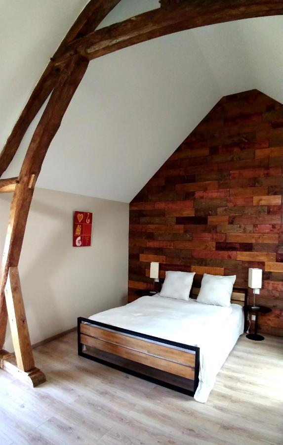 Bed and Breakfast Les Trois Provinces Couffy Екстер'єр фото